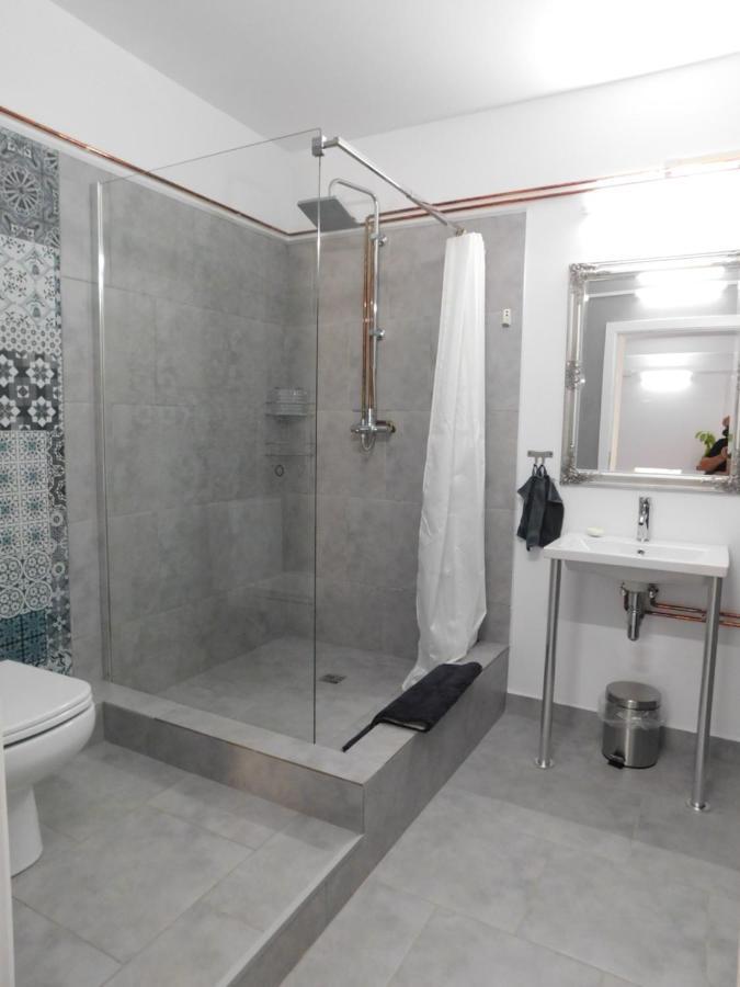 Mountain Vista Suites Zărneşti Bagian luar foto
