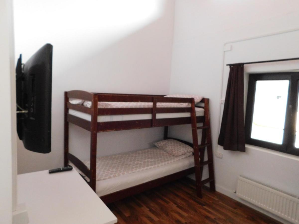 Mountain Vista Suites Zărneşti Bagian luar foto