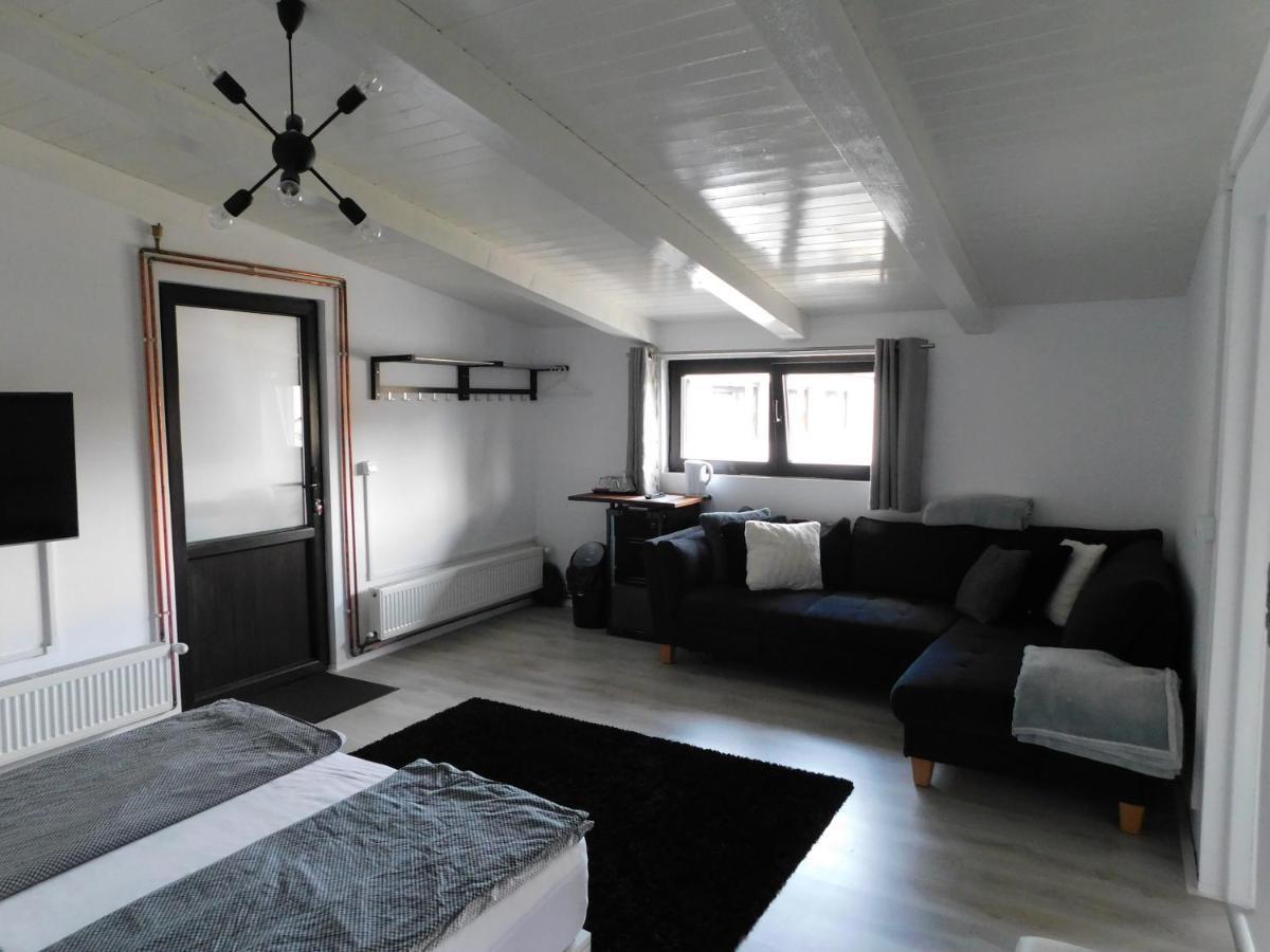 Mountain Vista Suites Zărneşti Bagian luar foto