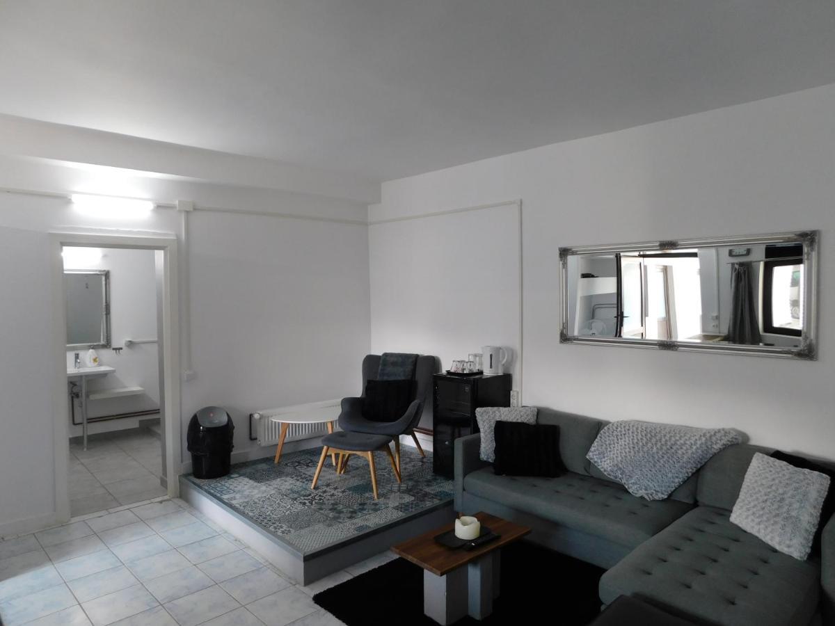 Mountain Vista Suites Zărneşti Bagian luar foto