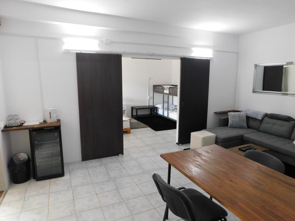 Mountain Vista Suites Zărneşti Bagian luar foto